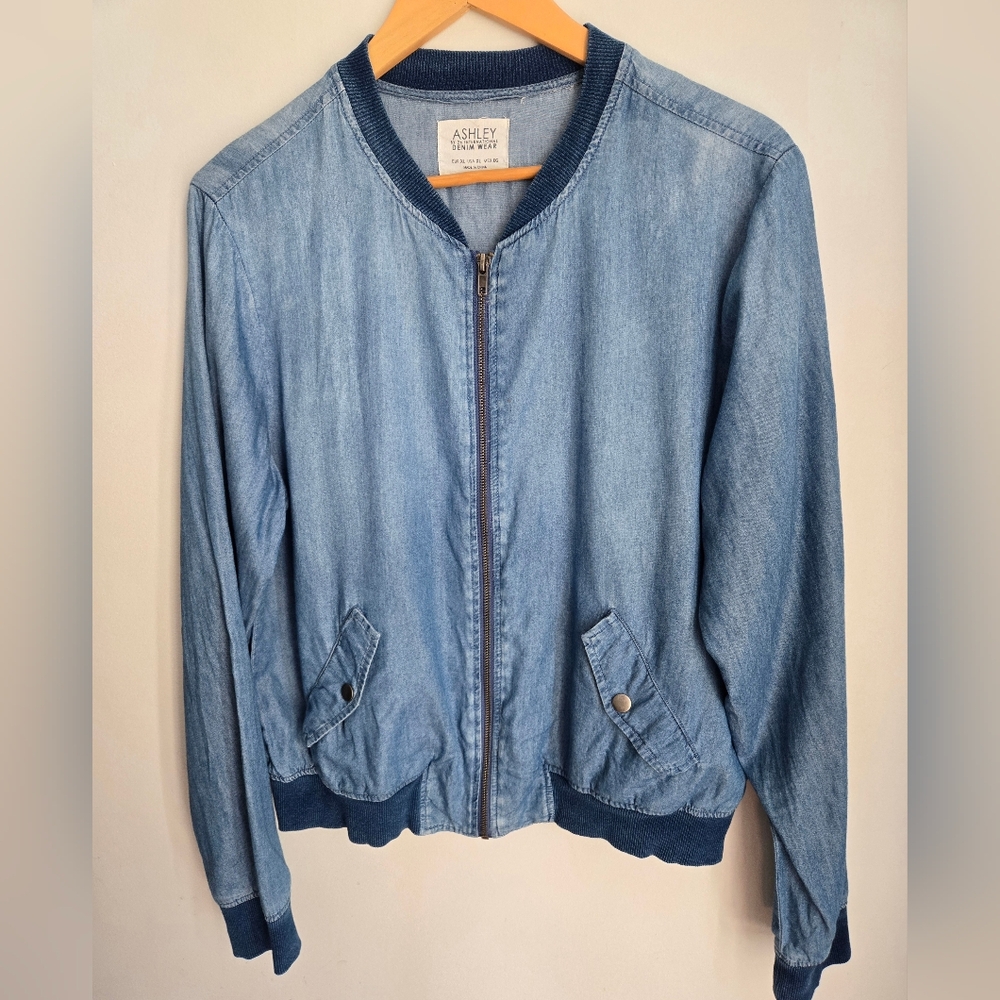 ASHLEY By 26 International Super Lightweight Blue Cotton And Tencel Jacket
